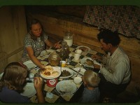 The Faro Caudill [family] eating dinner in their dugout, Pie Town, New Mexico  (LOC)